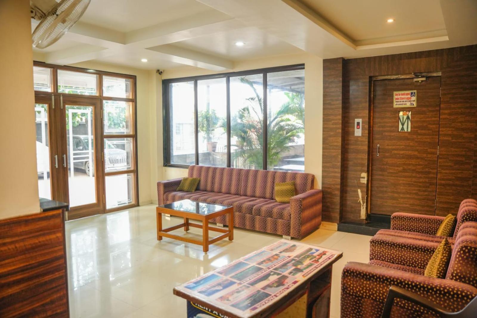 Hotel Sachidanand 舍地 外观 照片