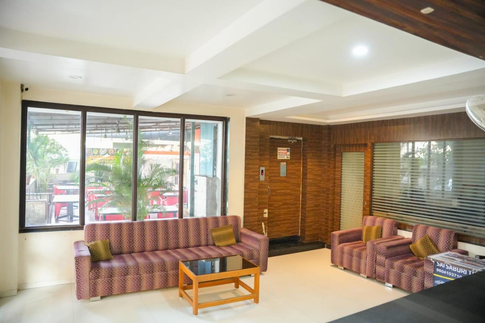 Hotel Sachidanand 舍地 外观 照片