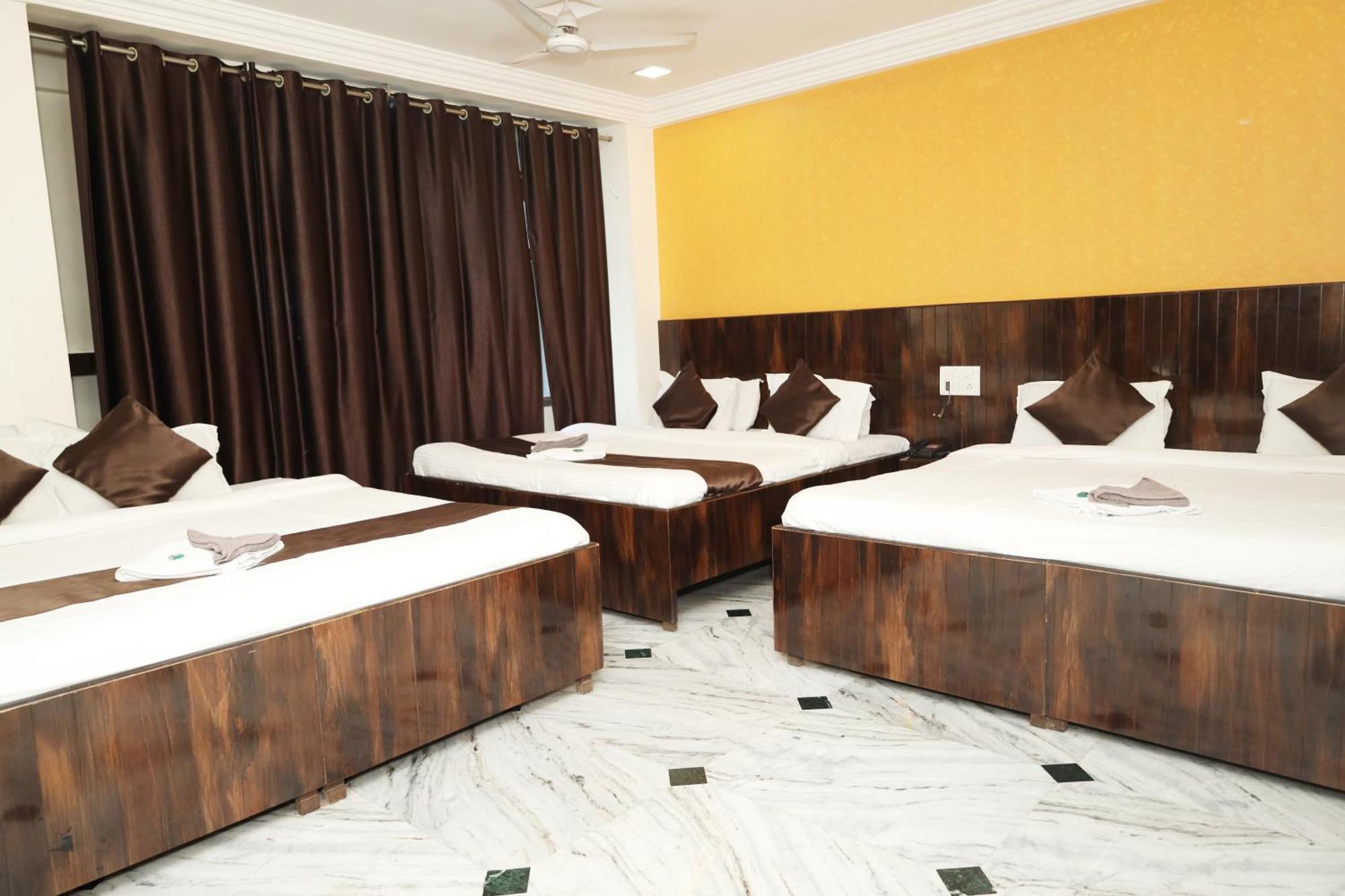 Hotel Sachidanand 舍地 外观 照片